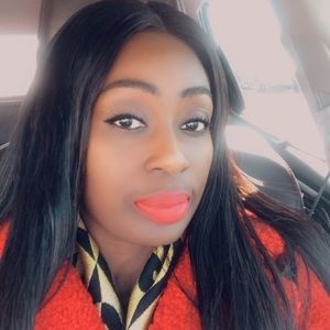 Meet your Posher, Yemi